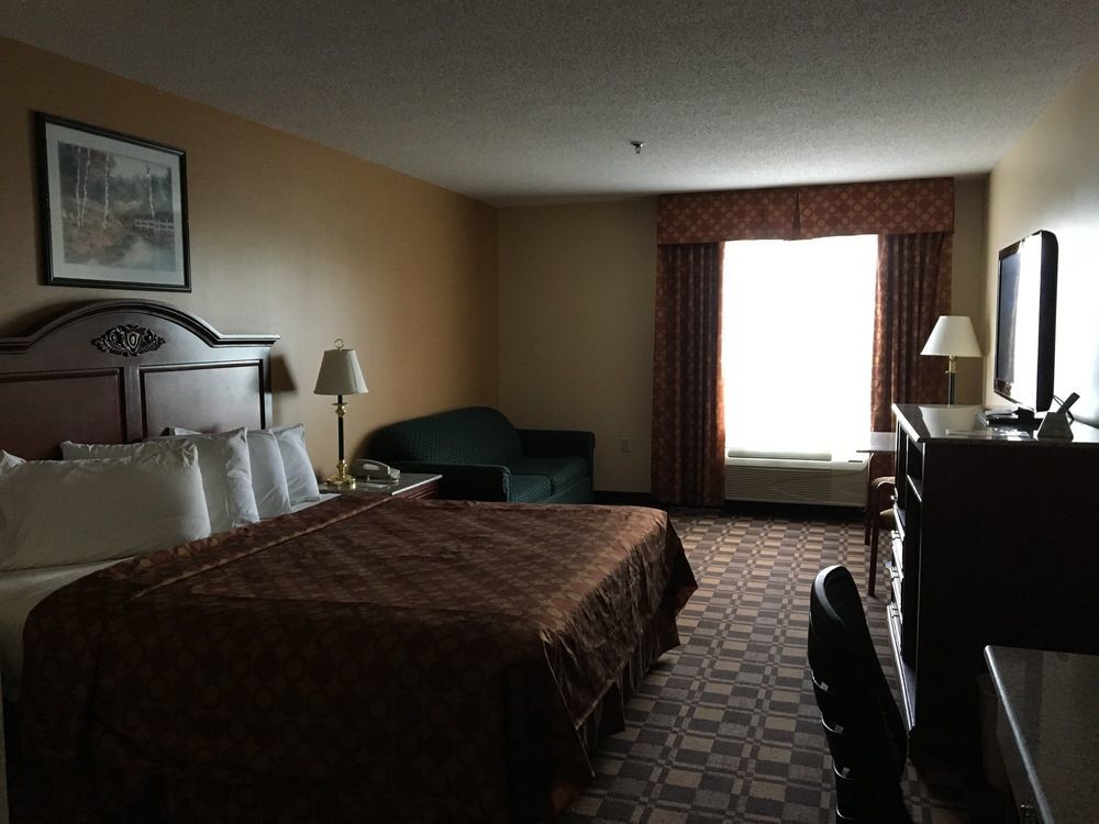 Cabot Inn & Suites Lancaster Esterno foto