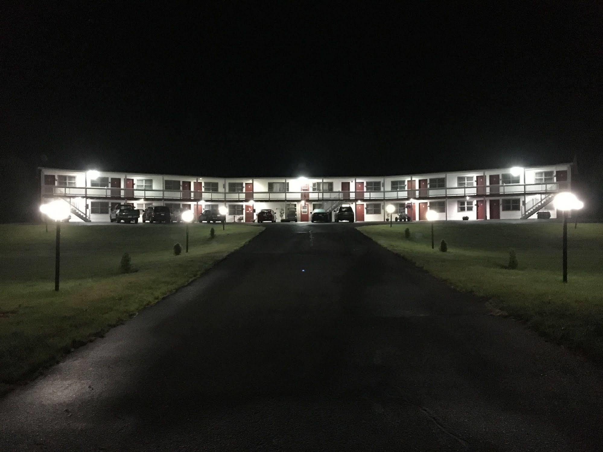 Cabot Inn & Suites Lancaster Esterno foto