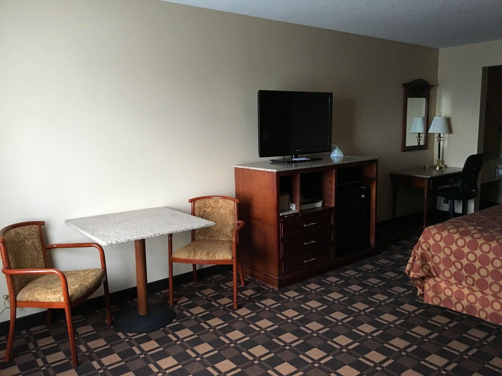 Cabot Inn & Suites Lancaster Esterno foto